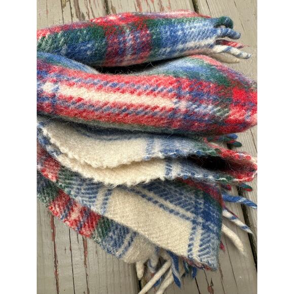 Vintage Wool Tartan Plaid Throw Stadium Blanket blue red white 38x32” Fringed - Picture 2 of 11